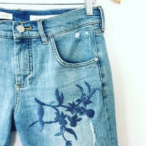 Pilcro Embroidered Em High Rise Boyfriend Jeans